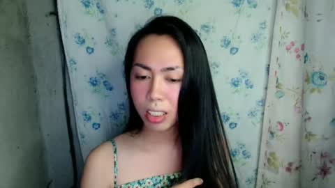 eddfox001 online show from June 18, 9:58 am