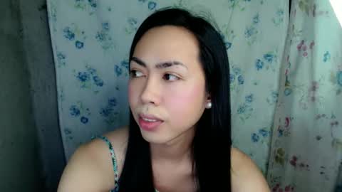 eddfox001 online show from June 8, 5:41 am