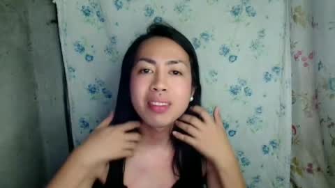 eddfox001 online show from June 19, 1:39 pm