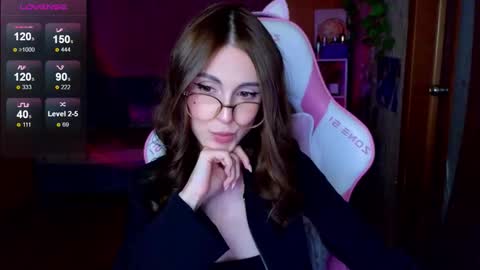 Edeline online show from March 8, 3:49 pm