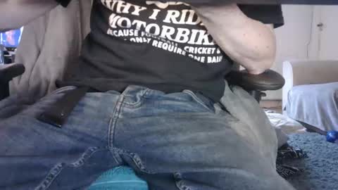 edged biker online show from January 18, 3:05 pm