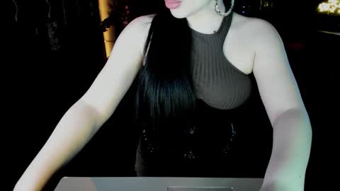 Snapshot of edgequeen69 chatting on October 17, 9:52 pm EdgeQueen69 online show from October 17, 9:52 pm