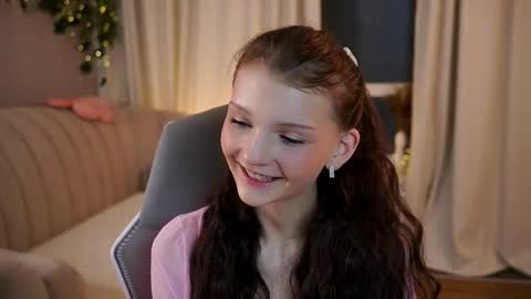 Lisa  online show from February 26, 12:47 am