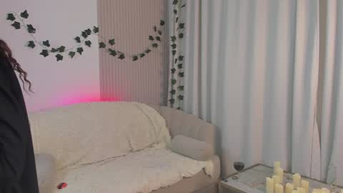 Lisa  online show from January 17, 3:23 am