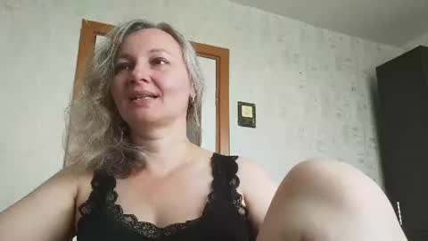 edithmanning online show from June 27, 7:36 am