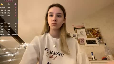 Dana online show from October 3, 5:21 pm