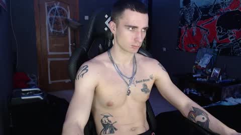 Eduar online show from November 19, 1:54 pm