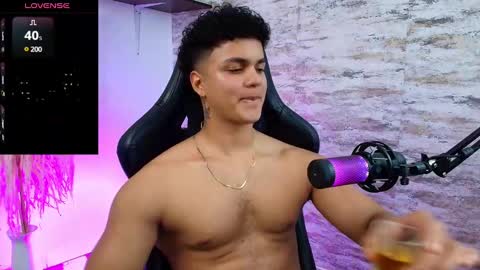 EDWARD CLARCK online show from January 26, 9:40 am