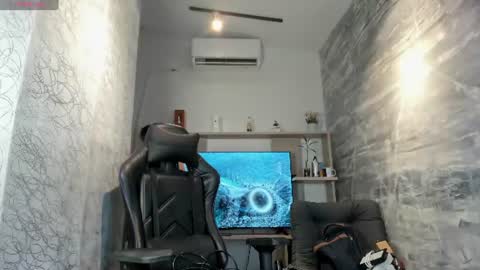 Edward Ross online show from July 6, 7:05 pm