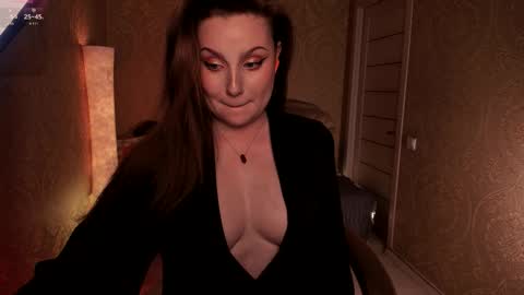 eesmaaarr online show from February 5, 11:41 pm