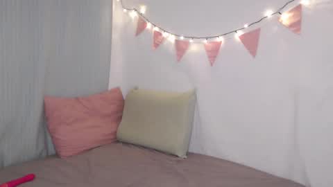 effa__laska online show from December 20, 6:59 pm