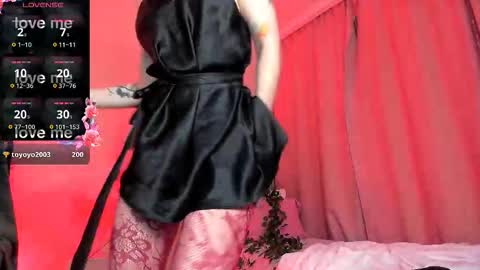 Effie online show from October 18, 3:38 pm