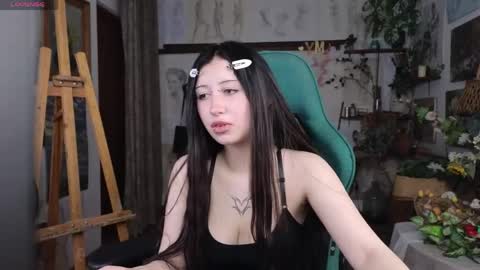 effiemeowley online show from April 28, 12:53 pm