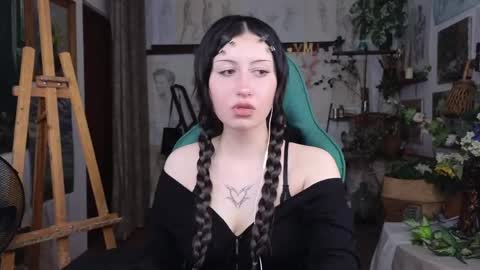 effiemeowley online show from May 1, 11:59 am