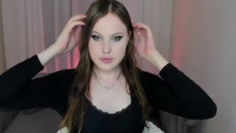 Effie Mur online show from July 16, 11:50 pm
