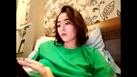 Effy online show from April 29, 5:07 pm