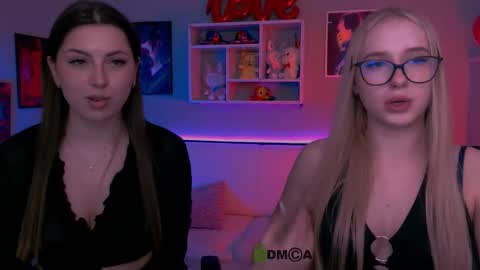 effysosweet online show from March 6, 9:25 pm