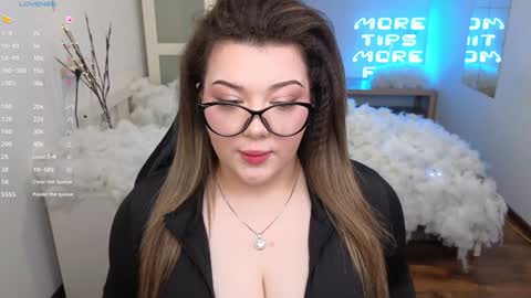 Eflin online show from December 18, 3:00 pm