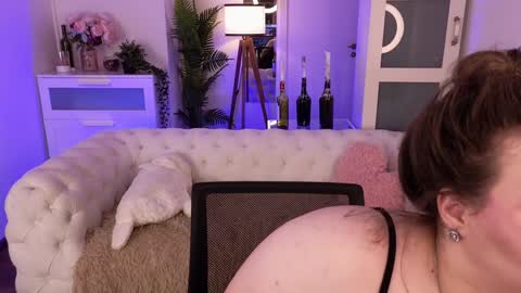 Eflin online show from January 30, 1:31 pm