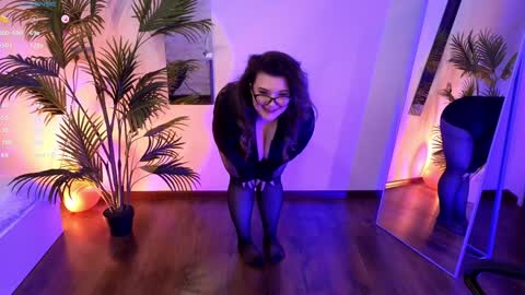 Eflin online show from January 23, 8:02 pm