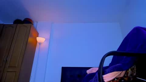 eiden_allenx1 online show from July 13, 4:05 am