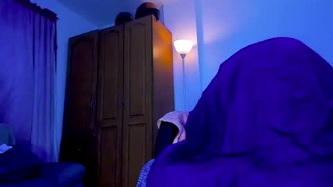 eiden_allenx1 online show from July 22, 1:52 am