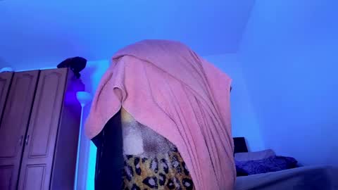 eiden_allenx1 online show from April 25, 7:33 pm