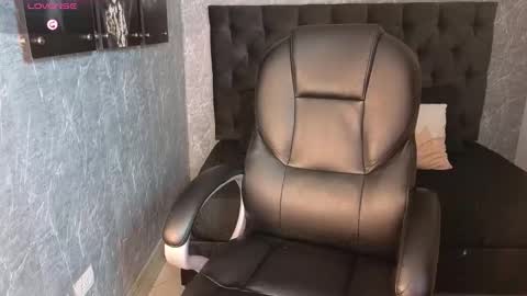 eileen__stone online show from December 15, 6:59 pm