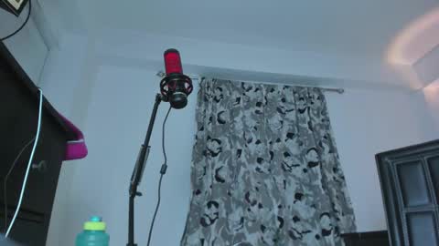 eileen_pinkman online show from November 16, 4:58 am