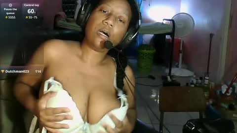 Eirondra Valeen online show from May 20, 11:11 pm