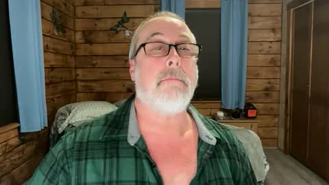 ejvazbjcbqmk online show from November 30, 9:00 pm