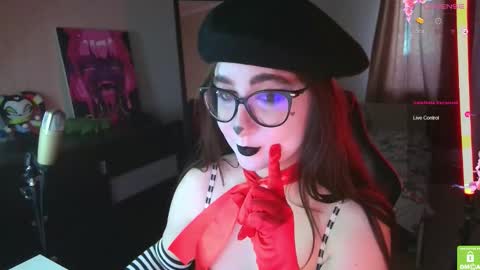 Snapshot of el_sweety chatting on October 21, 10:20 am If you like it when I meow give me a thumbs up online show from October 21, 10:20 am