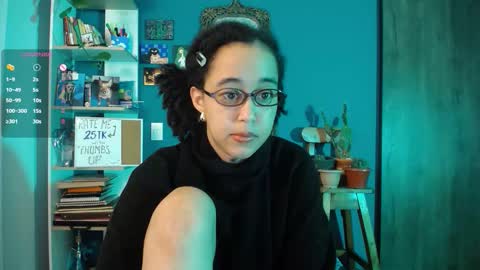 Ela  Help me reach 100 thumbs up online show from November 7, 8:17 am