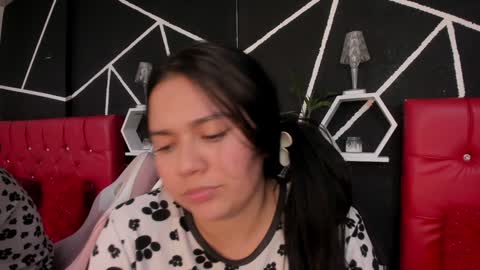 Snapshot of ela_hilton3 chatting on February 4, 7:07 am Ela online show from February 4, 7:07 am