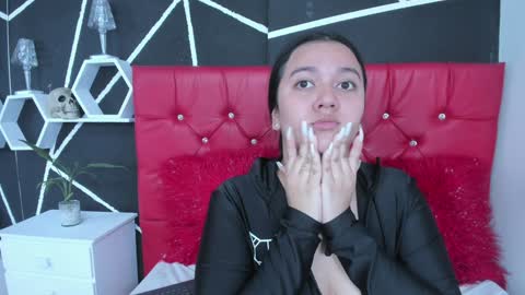 Snapshot of ela_hilton3 chatting on January 24, 7:39 pm Ela online show from January 24, 7:39 pm