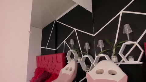 Snapshot of ela_hilton3 chatting on February 7, 11:03 pm Ela online show from February 7, 11:03 pm