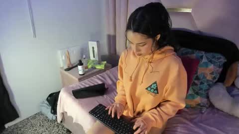 Ela Salvatore online show from March 4, 2:03 pm