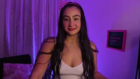 Elaia online show from November 1, 6:56 am