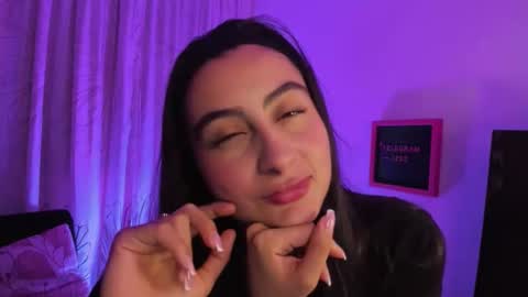 Elaia online show from October 24, 5:30 am