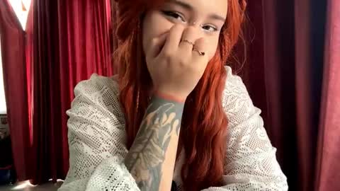 Mia online show from March 13, 7:11 am