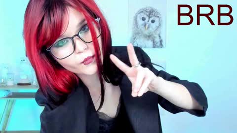Snapshot of elainebeness chatting on March 3, 1:31 am Your sweet girl online show from March 3, 1:31 am