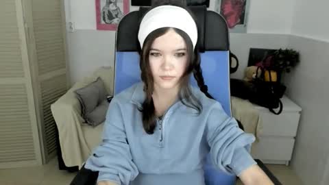 Snapshot of elainebeness chatting on October 1, 8:41 pm Your sweet girl online show from October 1, 8:41 pm
