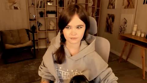 Snapshot of elainebeness chatting on October 3, 7:22 pm Your sweet girl online show from October 3, 7:22 pm