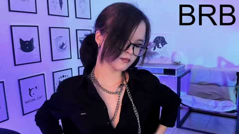 Snapshot of elainebeness chatting on February 6, 2:33 am Your sweet girl online show from February 6, 2:33 am