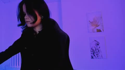 Snapshot of elainebeness chatting on March 5, 11:05 pm Your sweet girl online show from March 5, 11:05 pm