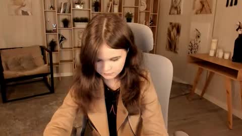 Snapshot of elainebeness chatting on September 23, 7:42 pm Your sweet girl online show from September 23, 7:42 pm