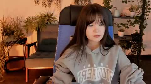 Your sweet girl online show from February 10, 7:50 pm