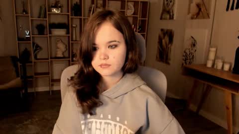 Snapshot of elainebeness chatting on September 21, 10:14 pm Your sweet girl online show from September 21, 10:14 pm