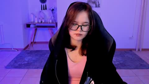 Snapshot of elainebeness chatting on February 1, 10:23 pm Your sweet girl online show from February 1, 10:23 pm
