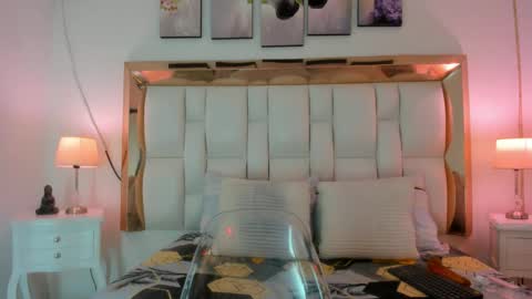 elainejackson online show from November 18, 6:11 pm